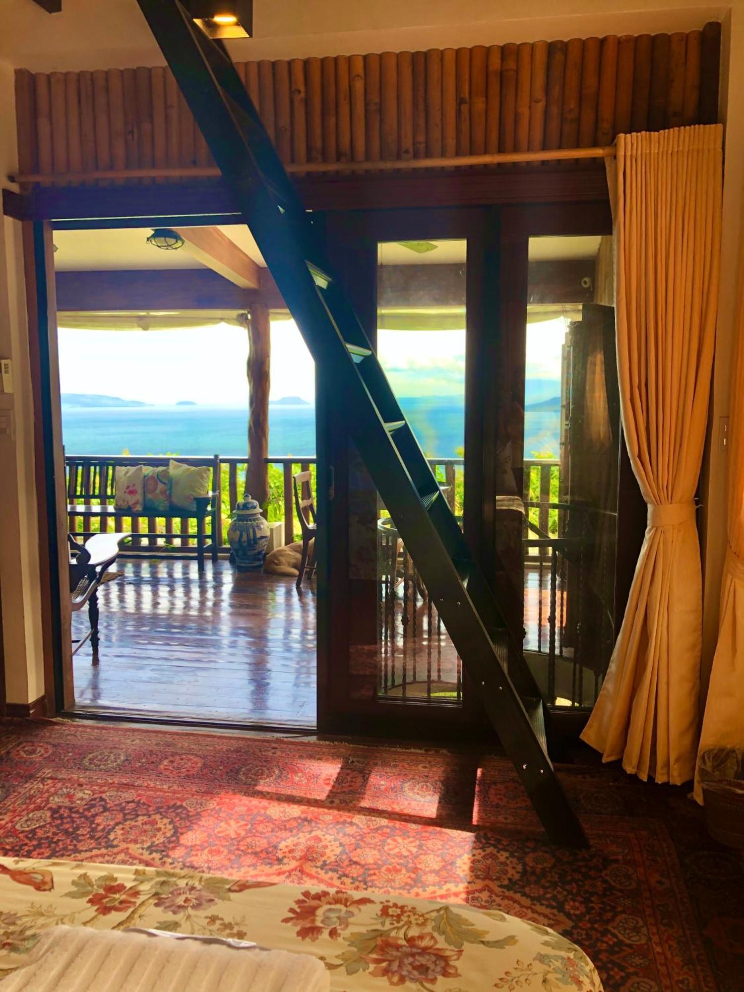 Ataalaya Farmhouse Batangas Quarto foto